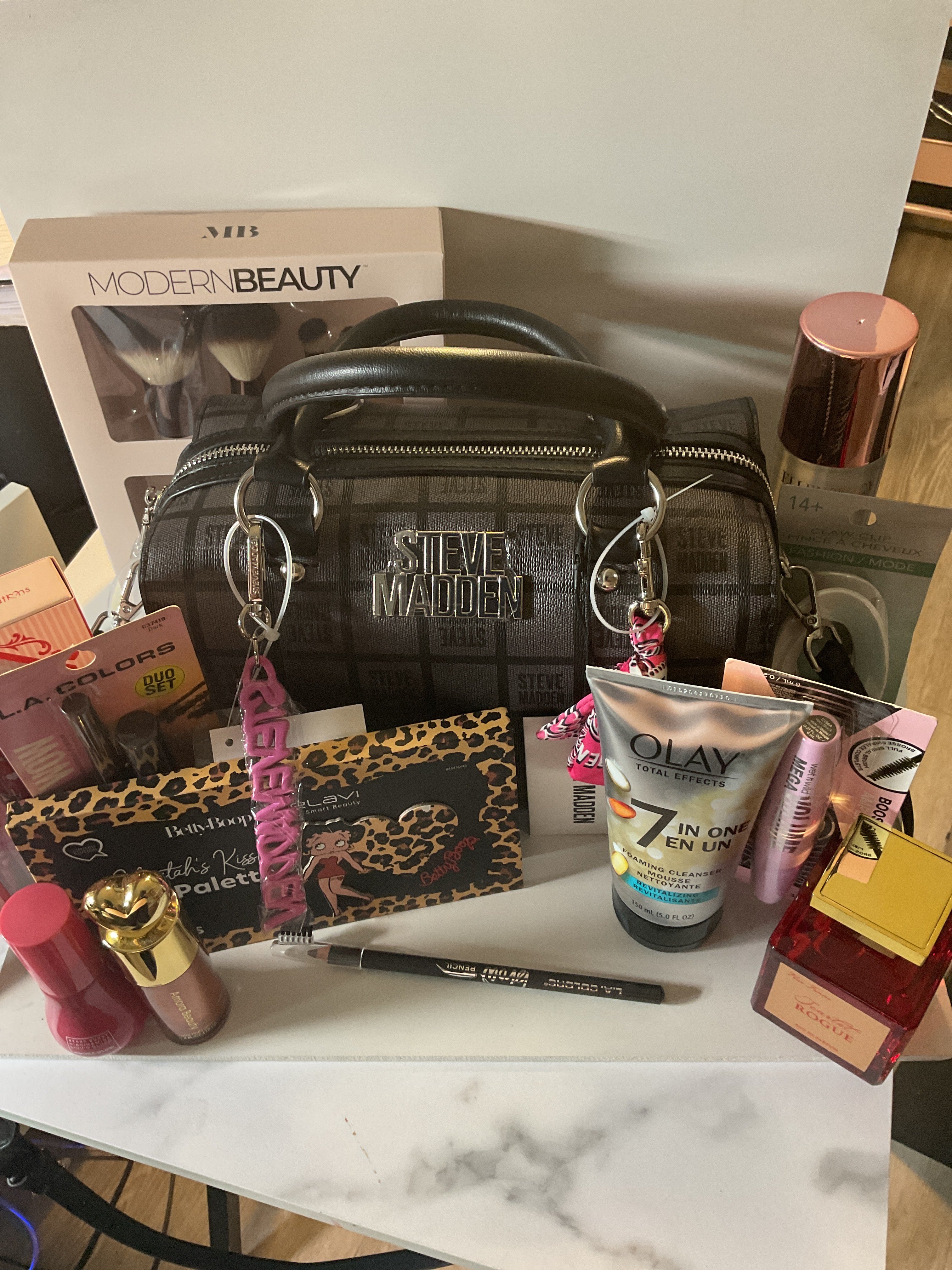 Black Checkered Steve Bundle