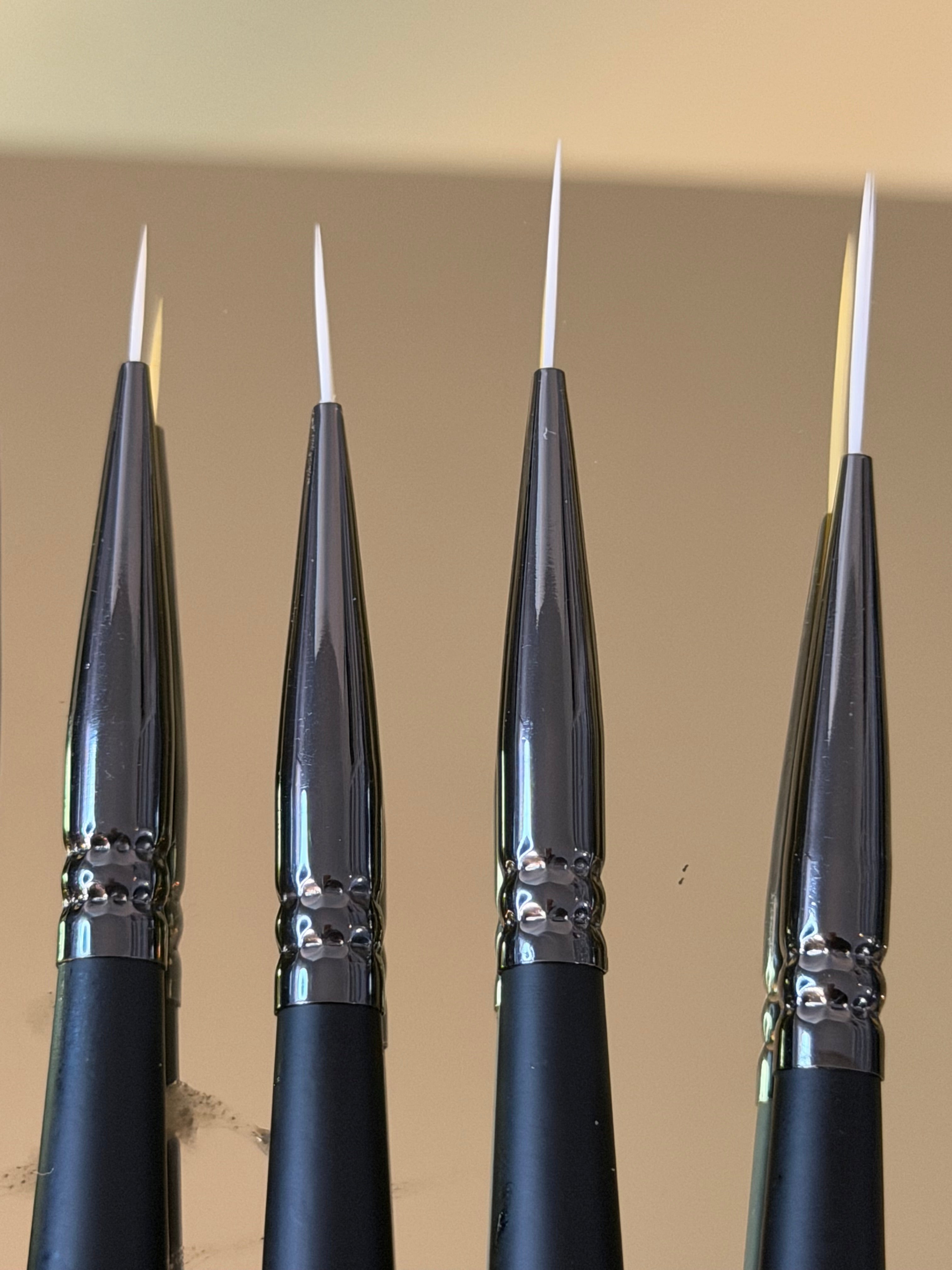 💖Vixen’s Glamour House💖Percision Liner Brush Set