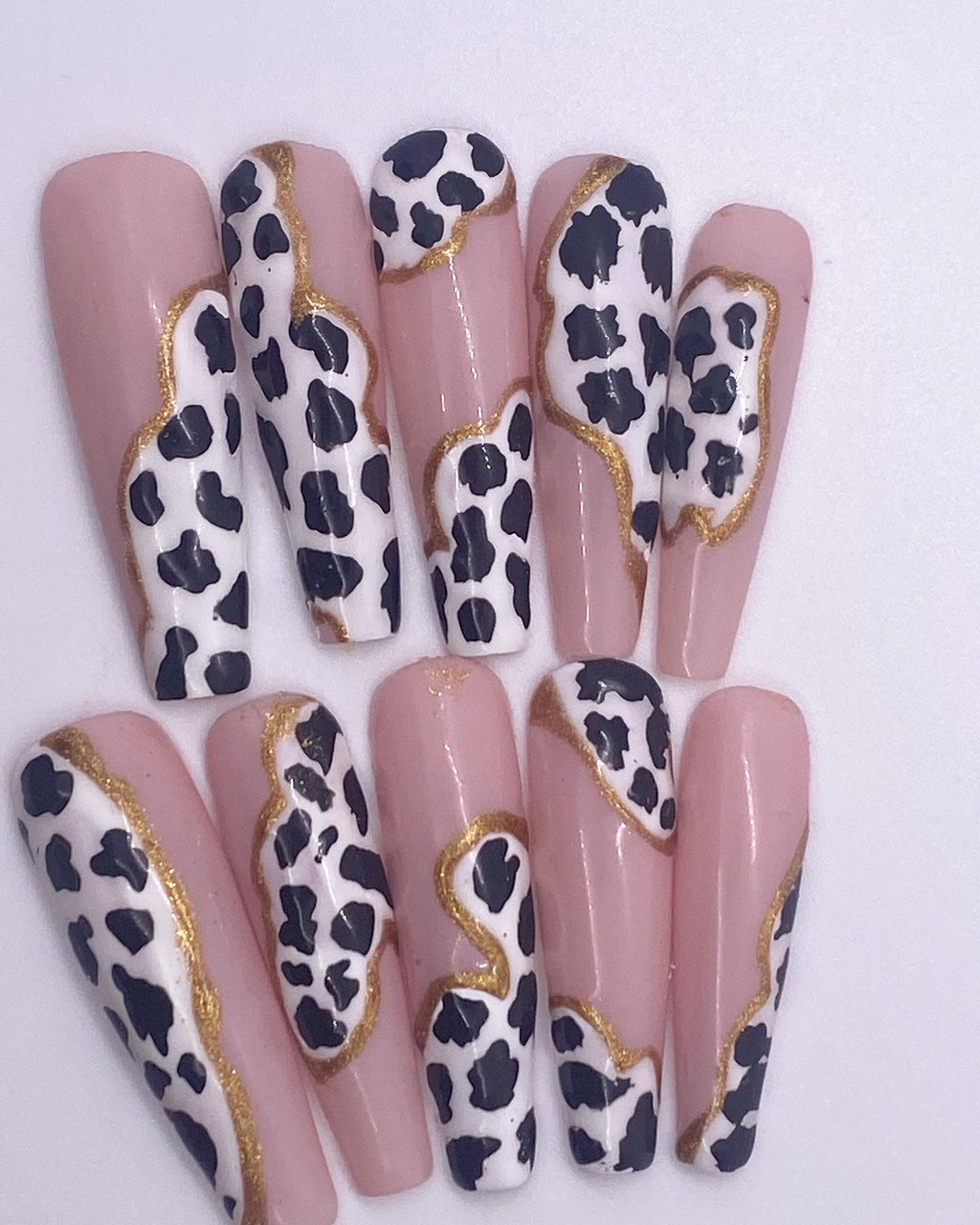 Cows 🐄 With Gold Trim