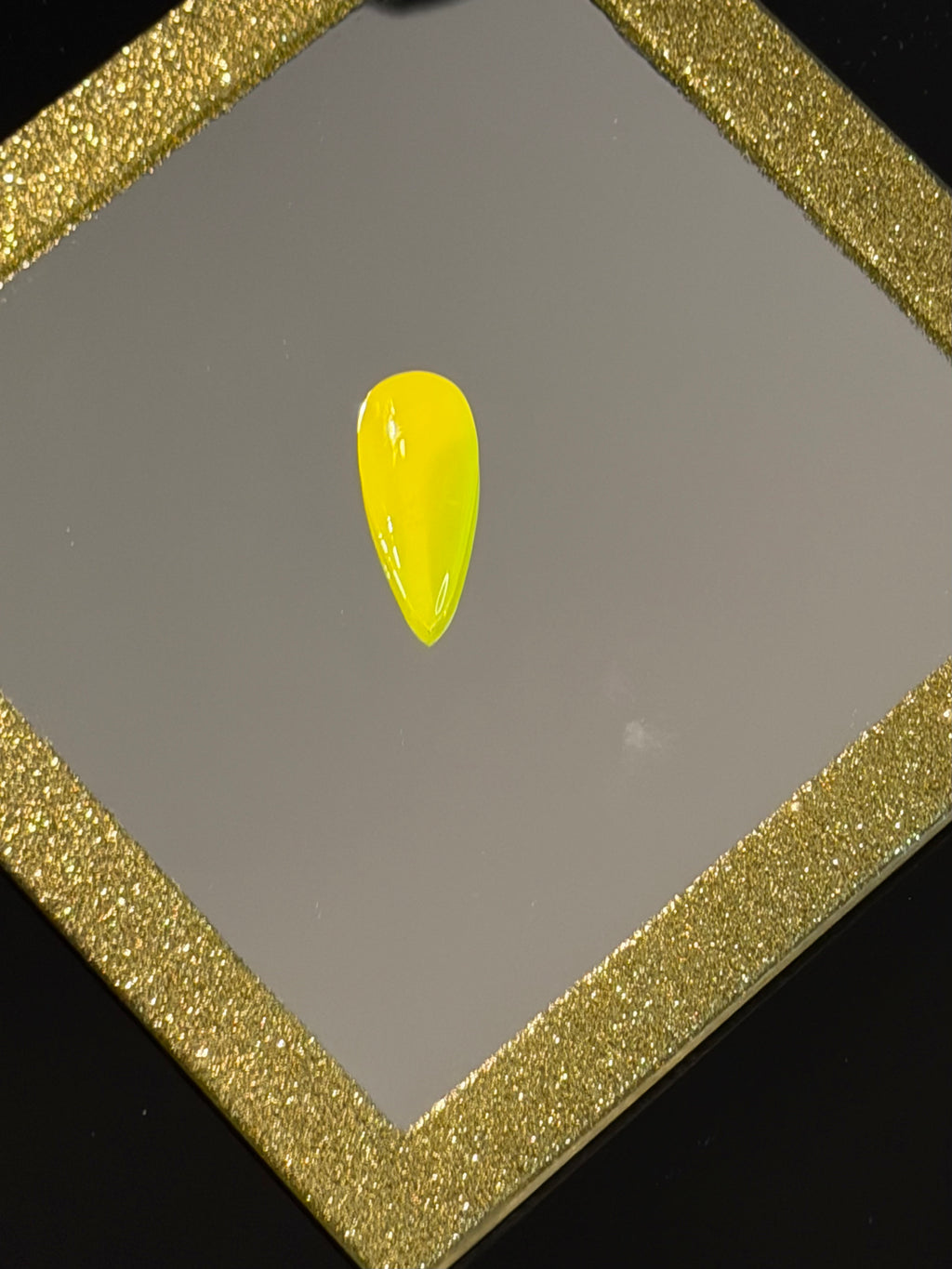 💛Vixen’s Yellow