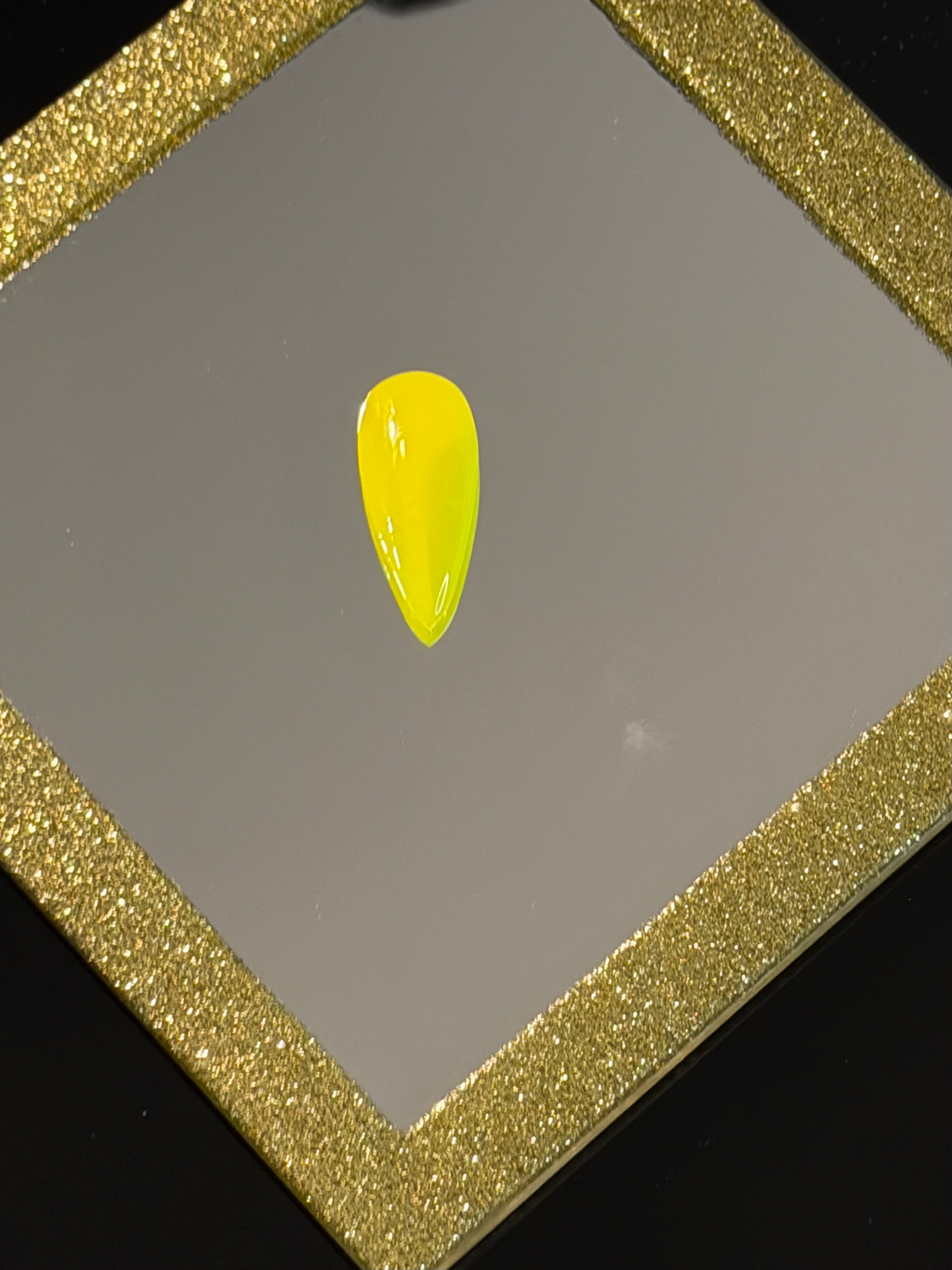 💛Vixen’s Yellow